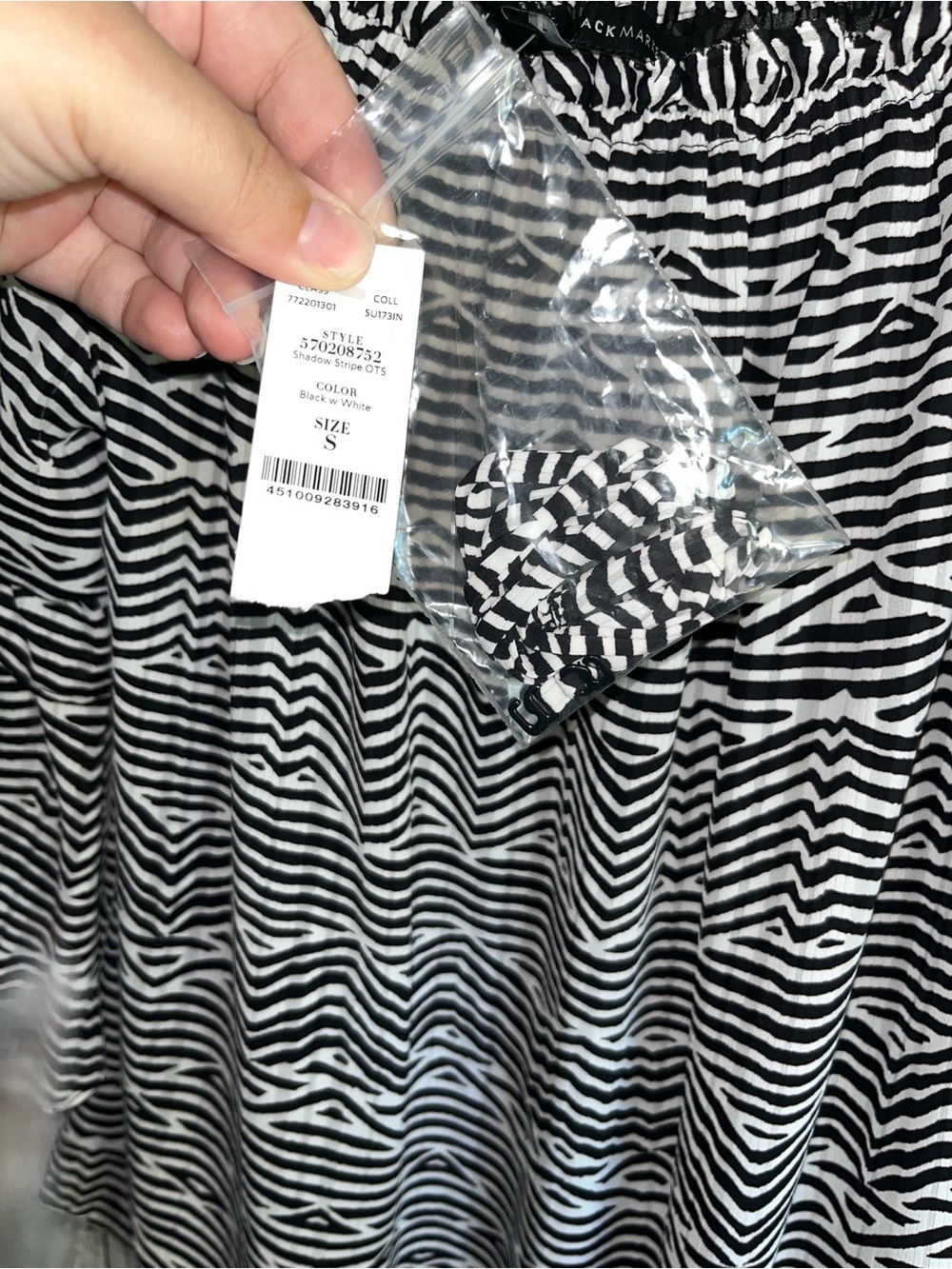 White House Black Market Off Shoulder Zebra Print Top S NWT Flowy Blouse - Picture 3 of 6